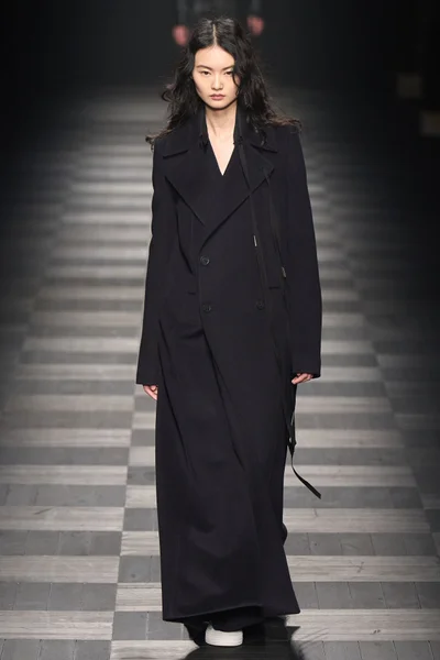 Look 14